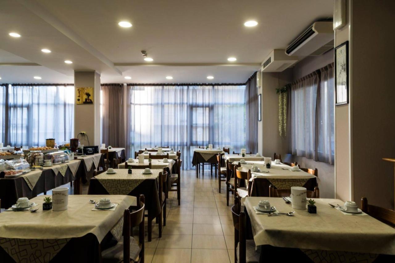 My Hotel Cesenatico Buitenkant foto